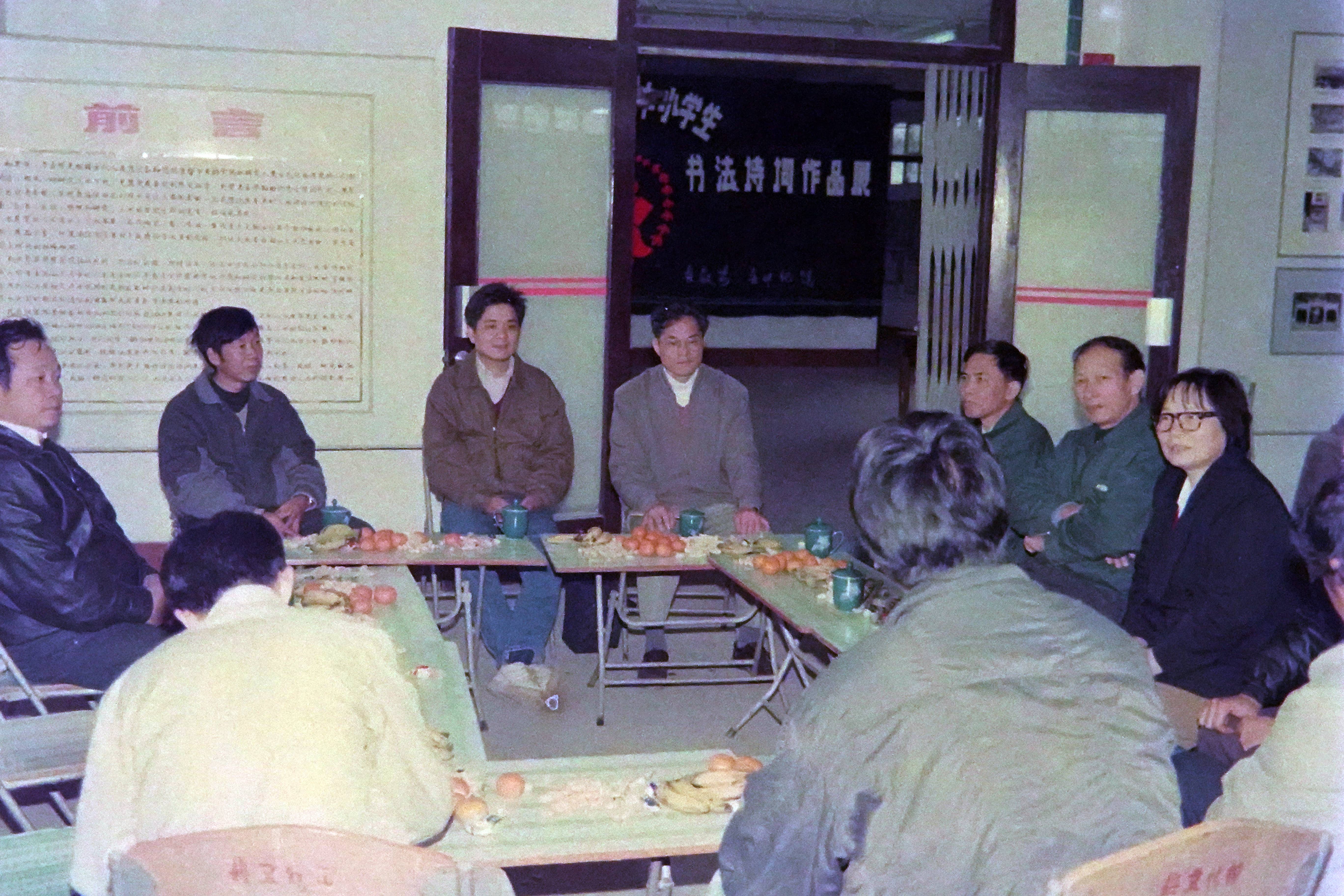 1992年12月23日，时任分管文化的三水县副县长林金镰主持召集由佛山市文管办以及三水县人大、三水政协、三水县文化局、银洲贝丘遗址考古队、三水县博物馆等单位在三水博物馆召开银洲贝丘遗址考古发掘研讨会02